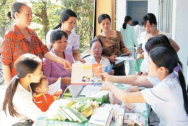 Một số giải pháp nâng cao chất lượng dân số Việt Nam trong giai đoạn hiện nay