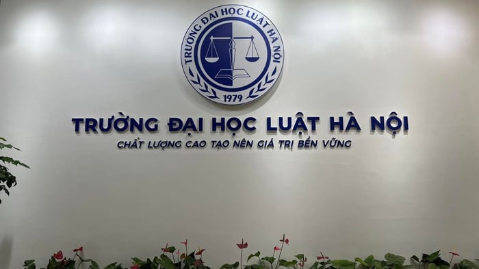 Top 10 trường đại học đào tạo Luật kinh tế hàng đầu