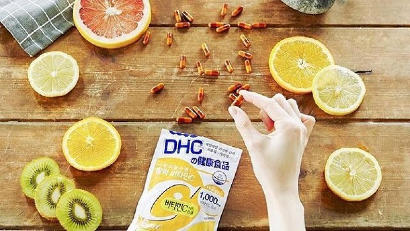 Uống vitamin C DHC có bị nổi mụn không? 1