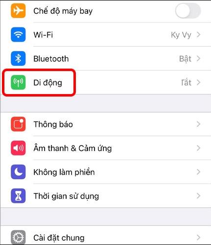 Chọn eSIM muốn xóa trên iPhone