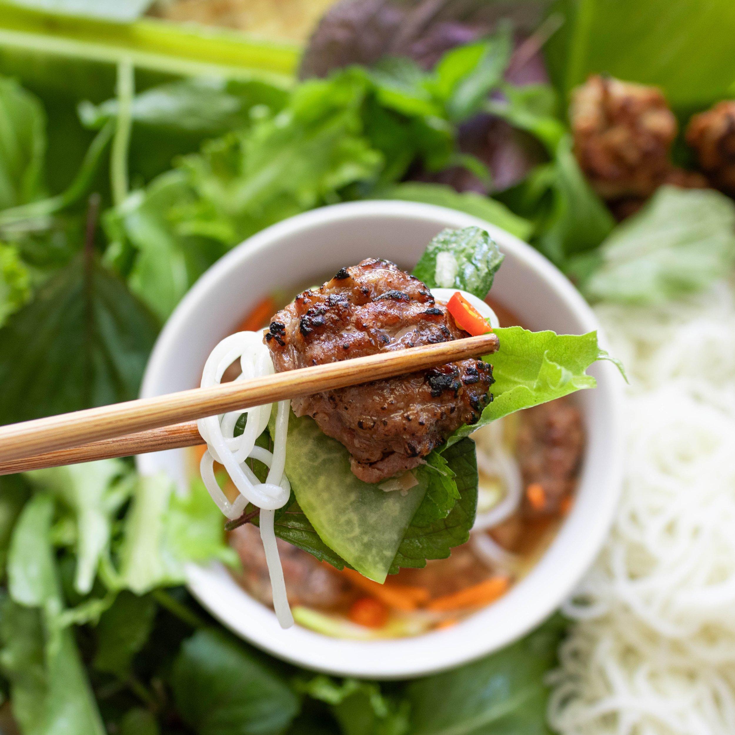 Northern Vietnam Vermicelli Noodles with Grilled Pork Meatballs (Bún Chả Hanoi)